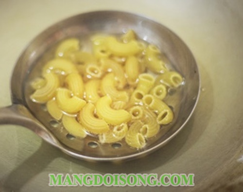Cách làm nui chiên bơ lắc phô mai thơm ngon dùng làm món ăn vặt vô cùng hấp dẫn cho cả nhà 2
