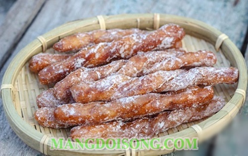 Cách làm quẩy nóng ngọt chiên giòn xoắn hình dây thừng 13