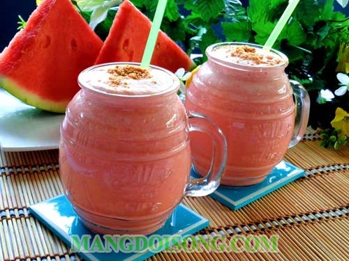 Cách làm sinh tố dưa hấu ngon đơn giản tại nhà 4