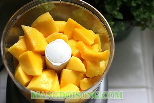 Cách làm sinh tố xoài ngon đơn giản tại nhà cho cả nhà thưởng thức ngày nóng 3