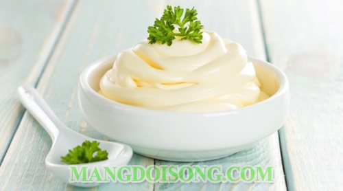 Cách làm sốt mayonnaise ngọt ngon như mua ngoài tiệm để ăn bánh mì hay trộn salad 7