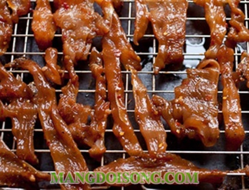 Cách làm thịt gà khô cay xé sợi thơm ngon hấp dẫn ngày đông 4