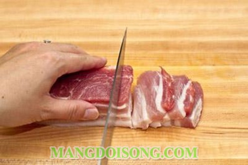 Cách làm thịt kho dừa ngon đúng điệu cho bữa cơm gia đình thêm phong phú 1