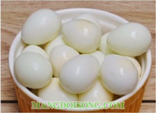 Cách làm trứng cút sốt cà chua ngon đơn giản cho bữa cơm gia đình 1