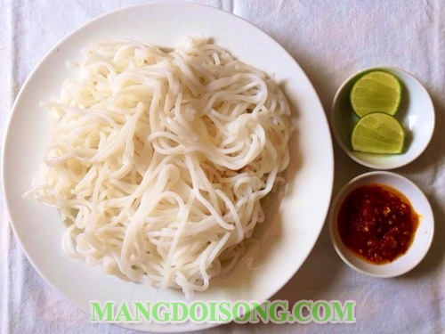 Cách nấu bún chay huế thơm ngon từ rau củ cho ngày rằm thêm thanh tịnh 6