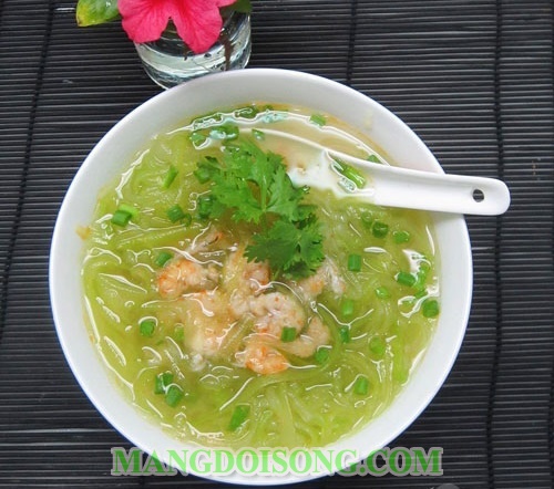 Cách nấu canh bí đao với tôm ngọt mát cho ngày hè nóng bức 5