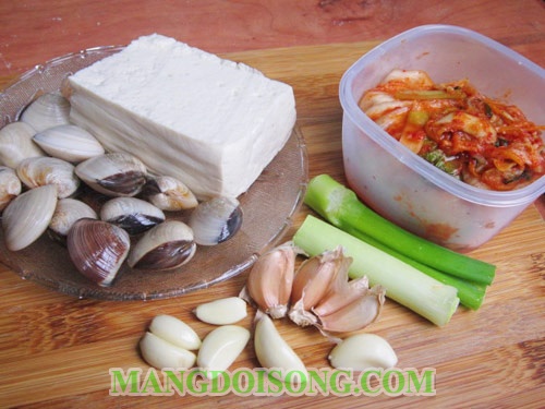 Cách nấu canh kim chi hàn quốc hải sản đậu phụ thơm ngon bắt mắt ăn hoài không ngán 1