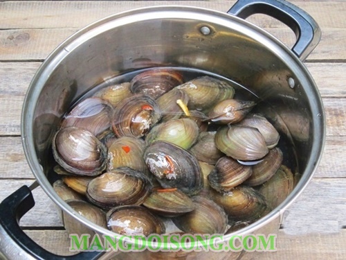 Cách nấu cháo trai ngon bổ dưỡng dùng làm món điểm tâm sáng 2