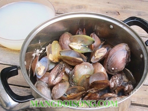 Cách nấu cháo trai ngon bổ dưỡng dùng làm món điểm tâm sáng 4
