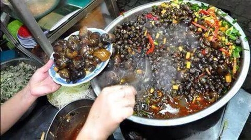 Cách nấu ốc hút ngon nhất với nước dừa theo công thức người Quảng Nam 7