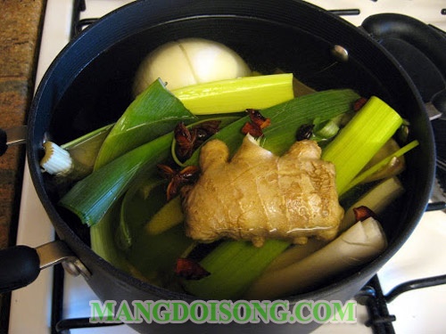 Cách nấu phở chay ngon thơm nồng đơn giản tại nhà cho ngày rằm 2