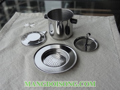 Cách pha cà phê ngon bằng phin đơn giản tại nhà mà hương vị thơm đậm đà không khác ngoài tiệm 2