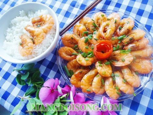 Cách rang tôm ngon nhất vị mặn ngọt đậm đà đưa cơm 9