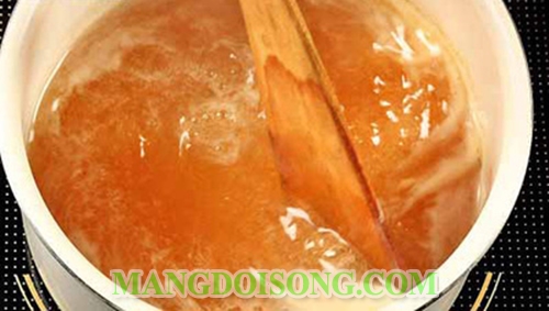 Cách trị ho hiệu quả nhanh nhất đơn giản tại nhà từ gừng chanh mật ong ngày giao mùa 9