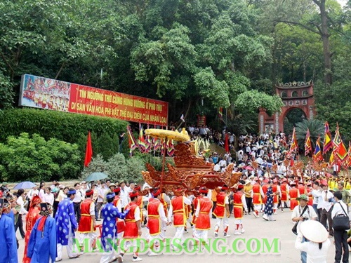 Giỗ tổ Hùng Vương lễ hội Đền Hùng có ý nghĩa gì những điều cần biết khi đi lễ hội 2