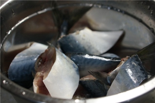 Cách làm cá thu kho gừng 1