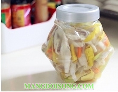 Cách làm chân gà ngâm chua ngọt sả ớt hấp dẫn ăn hoài không chán 7
