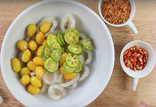 Cách làm chôm chôm xóc muối tắc 3