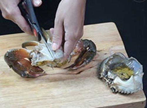 Cách làm cua sốt me đơn giản mà ngon như ngoài nhà hàng 2
