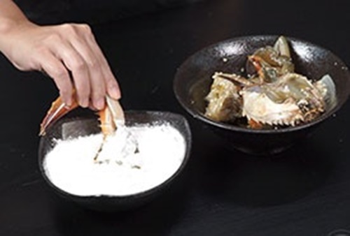 Cách làm cua sốt me đơn giản mà ngon như ngoài nhà hàng 4