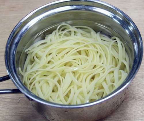 Cách làm mì bò bít tết 2