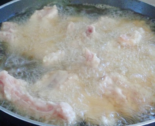 Cách làm sườn xào chua ngọt đơn giản mà cực ngon 2