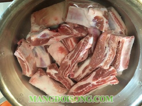 Cách làm sườn xào chua ngọt ngon nhất trang trí bằng cà chua bắt mắt như nhà hàng nhật 1