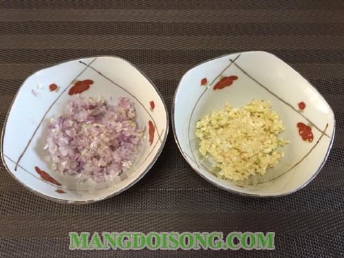 Cách làm sườn xào chua ngọt ngon nhất trang trí bằng cà chua bắt mắt như nhà hàng nhật 3