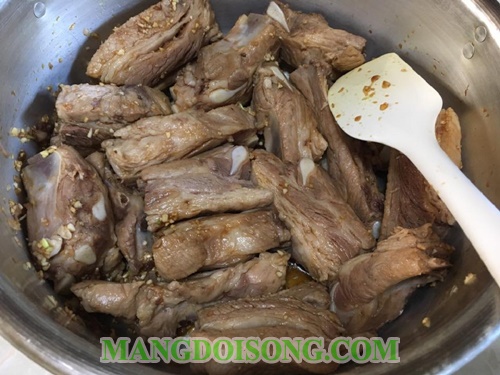 Cách làm sườn xào chua ngọt ngon nhất trang trí bằng cà chua bắt mắt như nhà hàng nhật 4