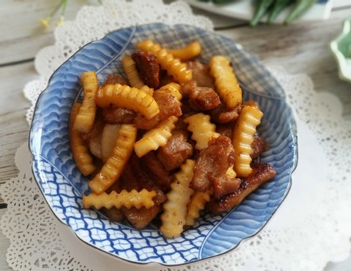 Cách làm thịt kho dừa đưa cơm ngày mưa lạnh 5