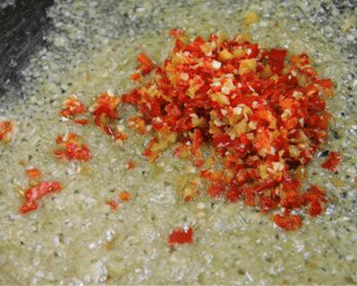Cách làm thit kho mắm ruốc cho bữa cơm ngày mưa lạnh 3