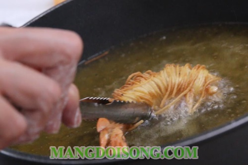 Cách làm tôm chiên giòn xù ngon đẹp mắt như nhà hàng để đãi tiệc 8