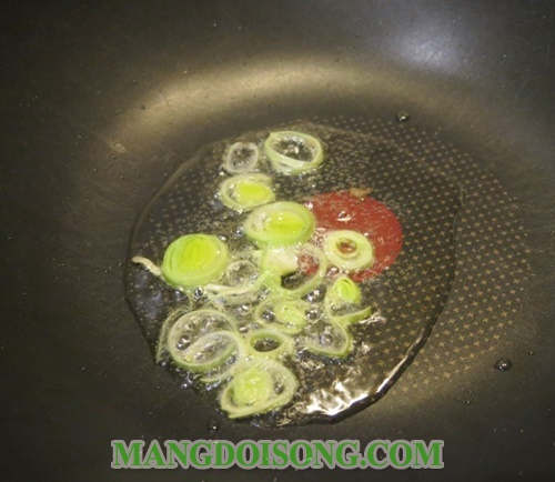 Cách nấu bún riêu chay ngon đơn giản bằng sữa đậu nành 3