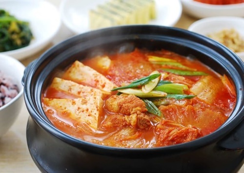Cách nấu canh kim chi Hàn Quốc 7