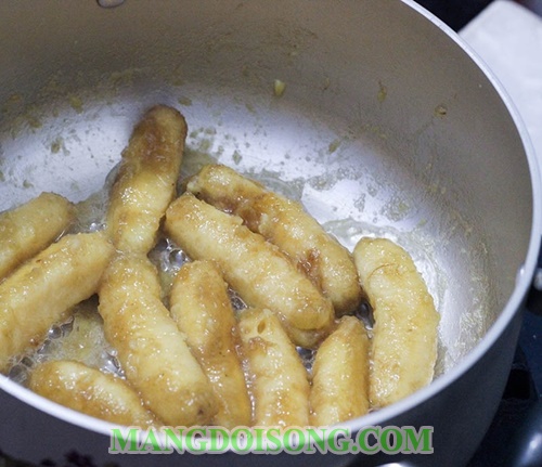 Cách nấu chè chuối hấp khoai lang ngon không bị chát đơn giản tại nhà 5