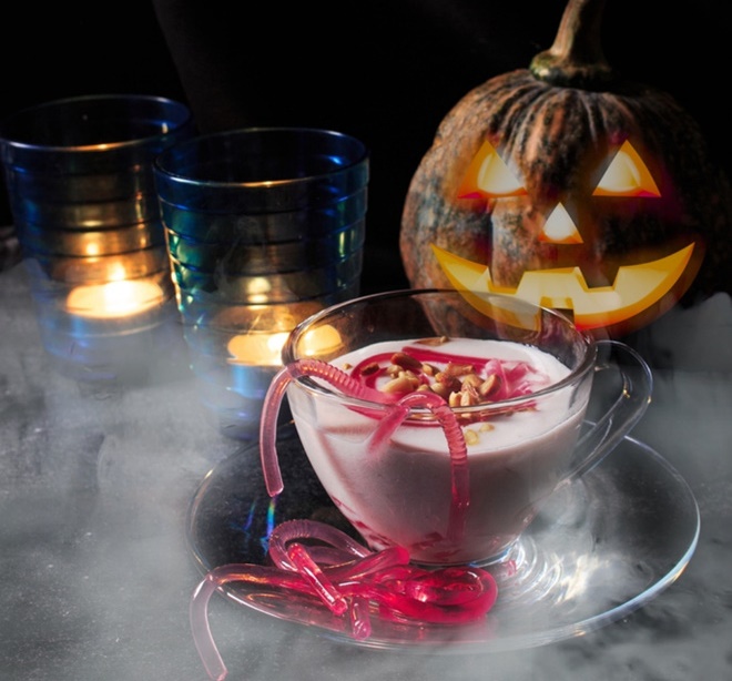 Cách nấu chè giun đỏ hòa cùng không khí bữa tiệc Halloween6