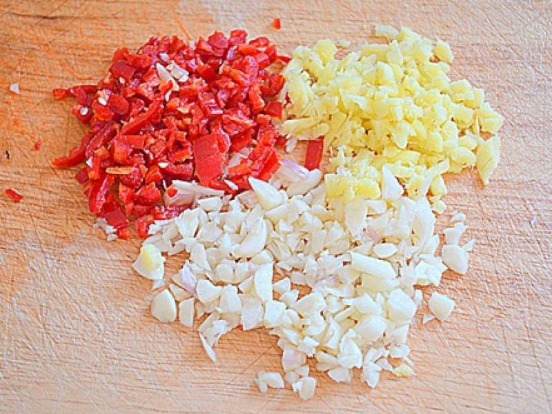 Bí quyết nấu món canh gà lá giang thơm ngon hết nấc 3
