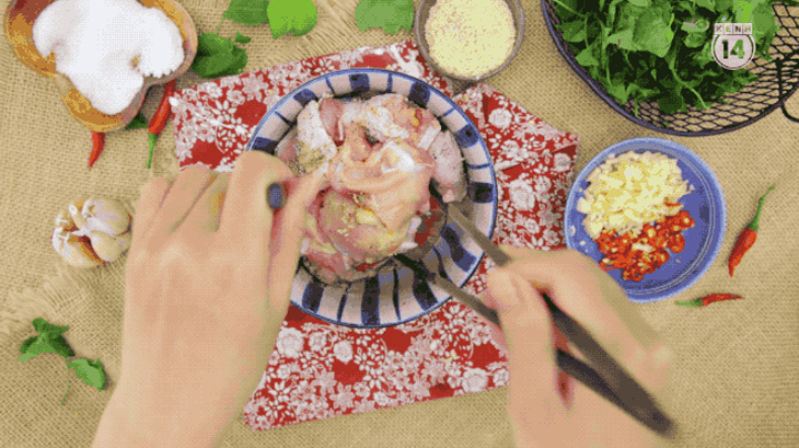 Bí quyết nấu món canh gà lá giang thơm ngon hết nấc 5