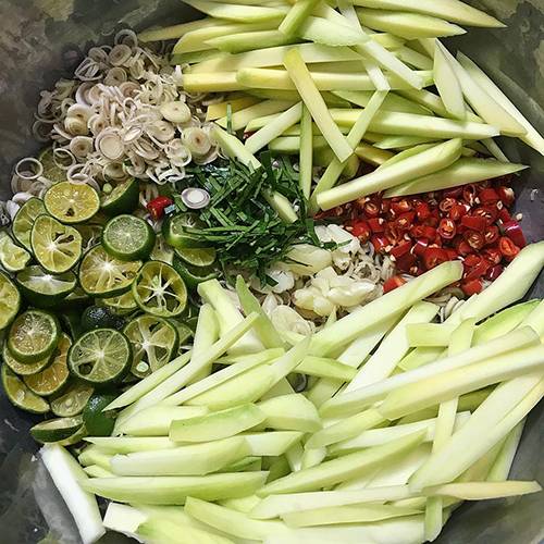 Cách làm món chân gà ngâm sả ớt ngon đúng chuẩn 2