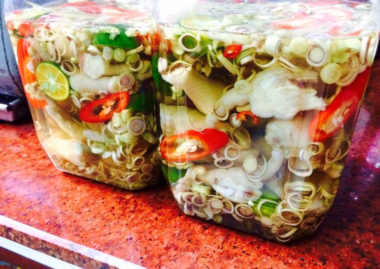 Cách làm món chân gà ngâm sả ớt ngon đúng chuẩn 5