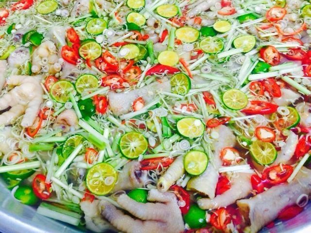 Cách làm món chân gà ngâm sả ớt ngon đúng chuẩn 7