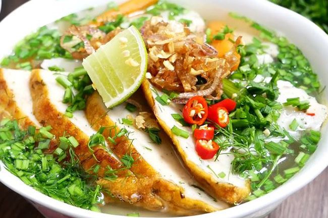 Cách nấu bánh canh chả cá thơm ngon đậm đà nhất 1