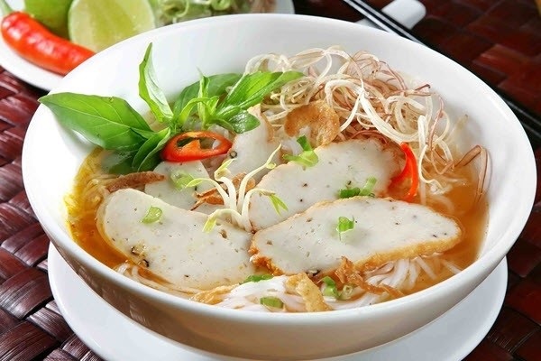 Cách nấu bánh canh chả cá thơm ngon đậm đà nhất 8