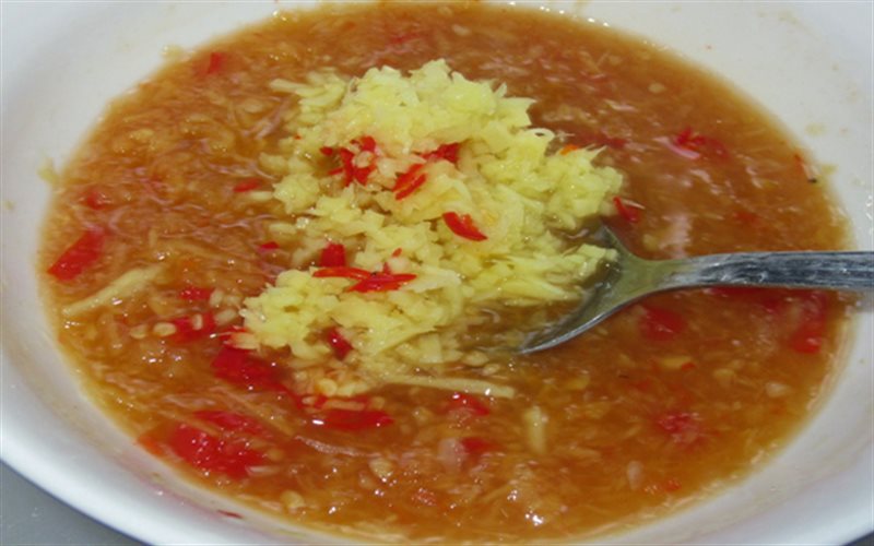 Cách pha nước chấm ốc đơn giản thơm ngon chuẩn vị 8