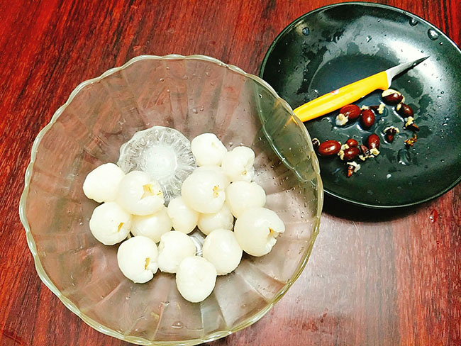 Công thức chế biến trà vải đơn giản hấp dẫn nhất 6