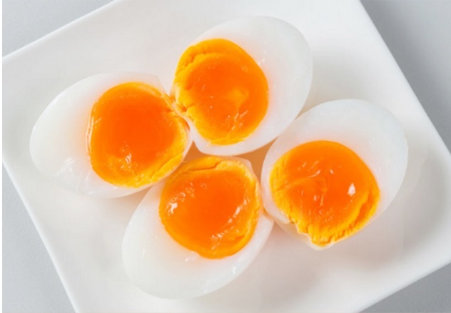 Bí kíp luộc trứng lòng đào đơn giản nhất 2