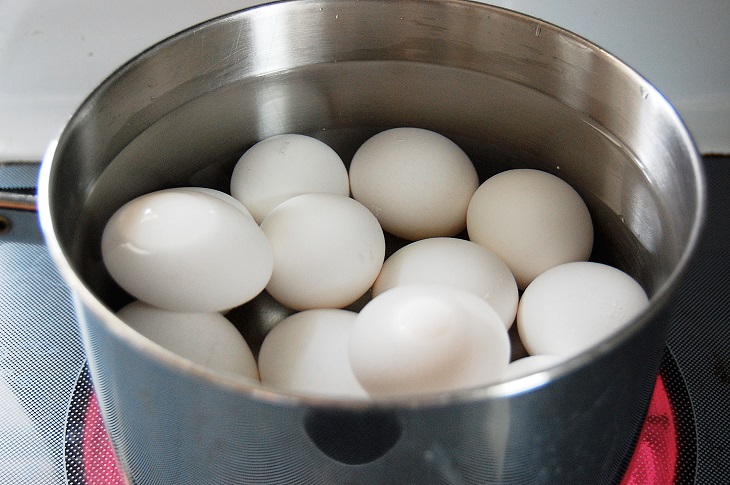 Bí kíp luộc trứng lòng đào đơn giản nhất 3