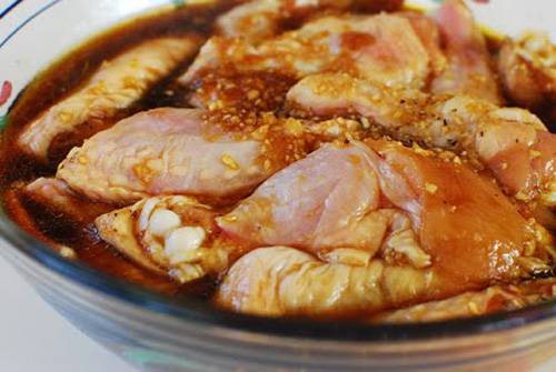 cach-lam-ga-kho-gung-thom-ngon-chuan-vi-dau-bep-5