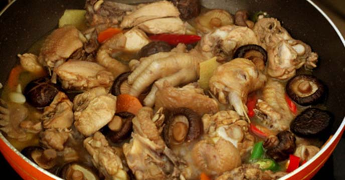 bien-tau-voi-thuc-don-ga-om-nam-doc-dao-dam-da-4