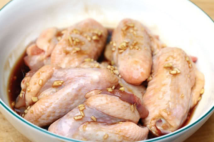 cach-lam-ga-chien-bo-thom-ngon-beo-ngay-4